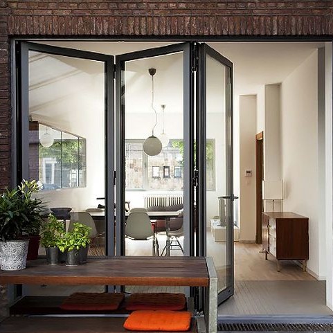 Raum patio door