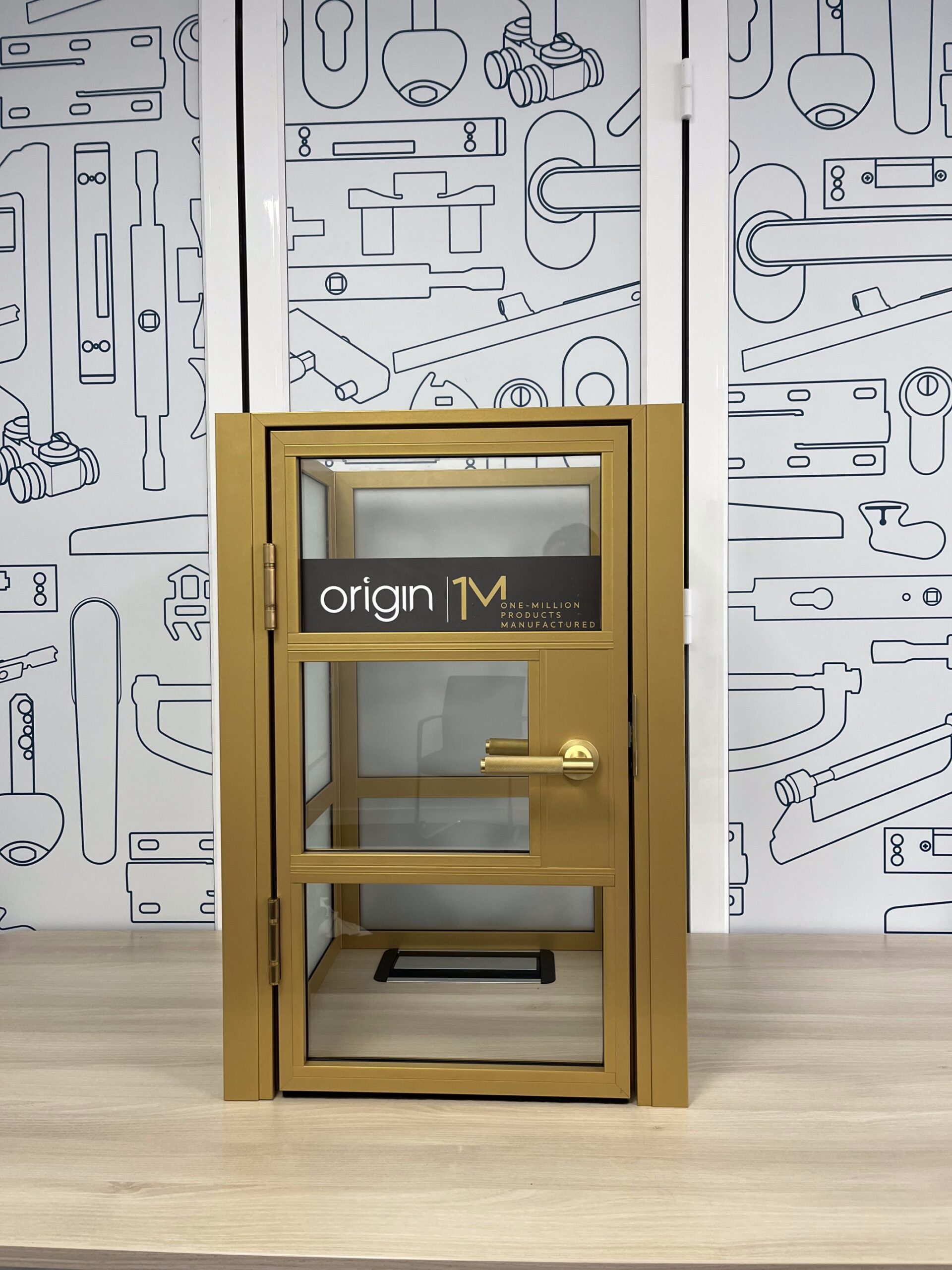 Origin gold door